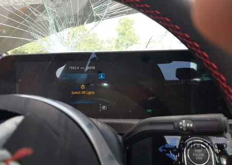 2022 Mercedes-Benz A 220 4Matic z USA, uszkodzony, nr VIN W1K3G4FBXNJ355757